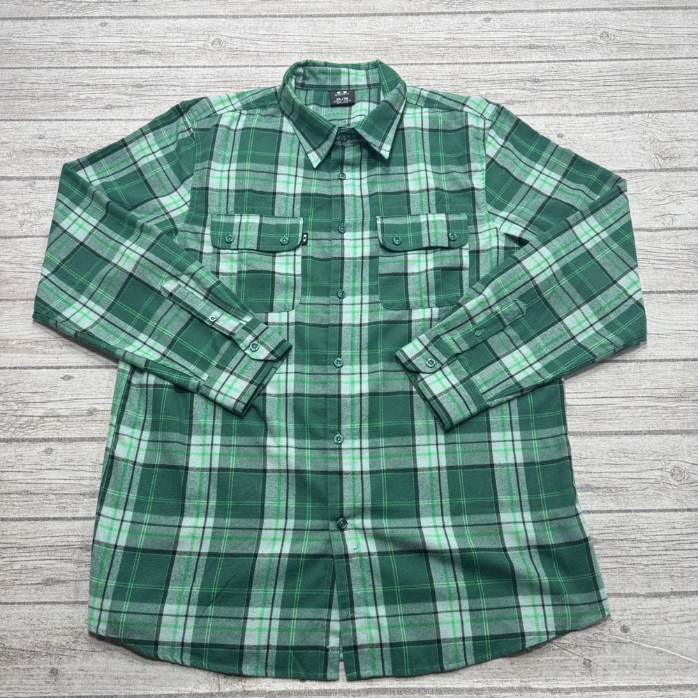 Oakley Flannel Shirt Men's XL Green Plaid Long Sleeve Button Down Regular Fit